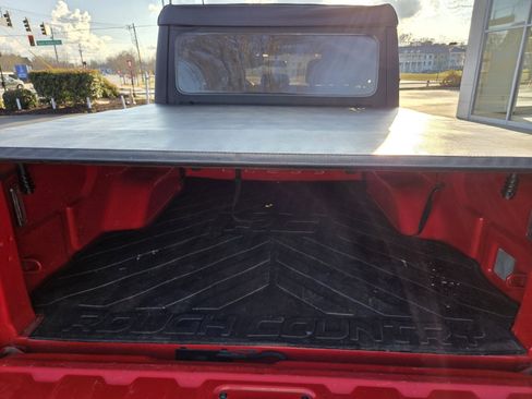 Used 2020 Jeep Gladiator Overland image 28