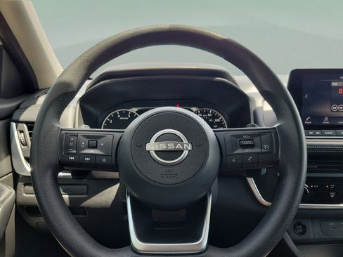 Used 2024 Nissan Rogue S AWD/4WD image 20