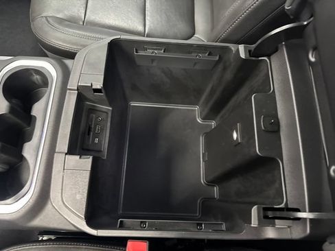 Used 2019 GMC Sierra 1500 SLT w/ SLT Premium Package AWD/4WD image 43