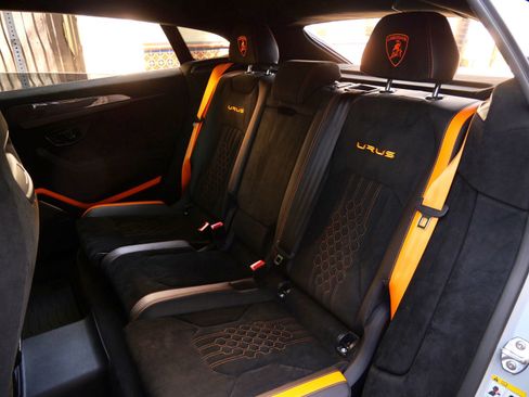 Used 2024 Lamborghini Urus Performante image 6