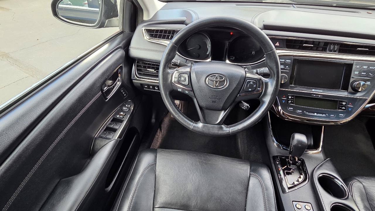 Used 2013 Toyota Avalon Limited FWD image 17