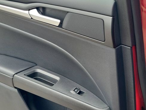 Certified 2020 Ford Fusion Titanium FWD image 19