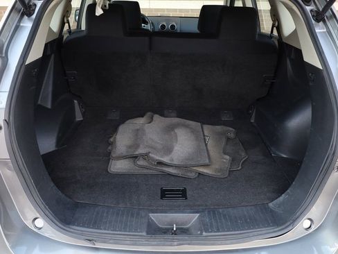 Used 2011 Nissan Rogue S image 10