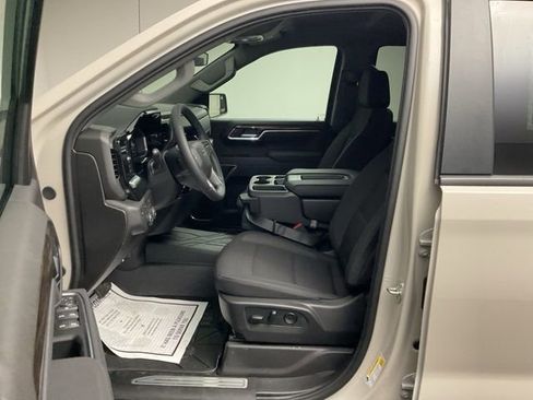 New 2026 Chevrolet Silverado 1500 RST w/ LPO, Dark Essentials Package AWD/4WD image 12