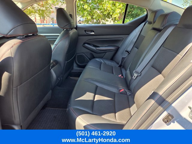 Used 2024 Nissan Altima 2.5 SR FWD image 11
