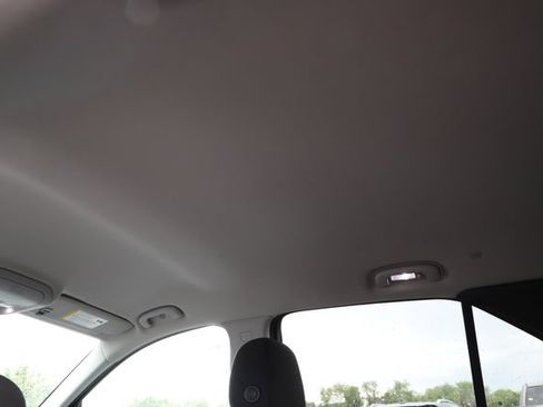 Used 2018 Chevrolet Equinox LT AWD/4WD image 19
