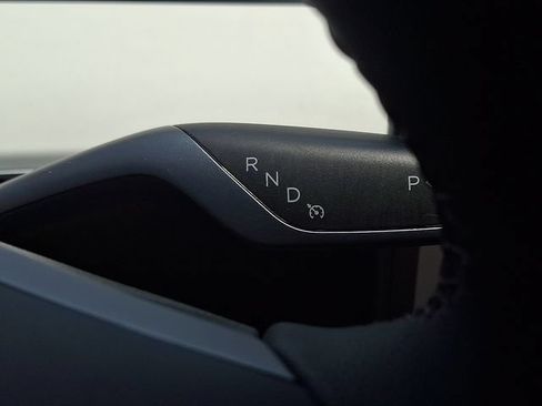 Used 2023 Tesla Model Y Long Range AWD/4WD image 17