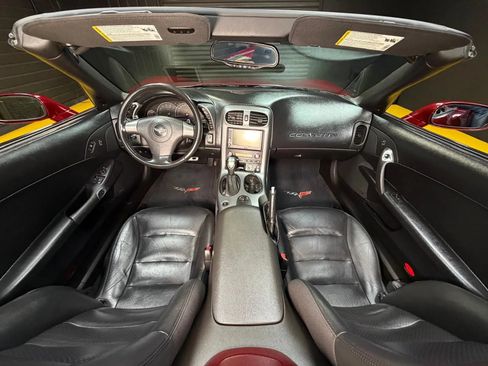 Used 2006 Chevrolet Corvette Convertible w/ Preferred Equipment Group RWD image 13