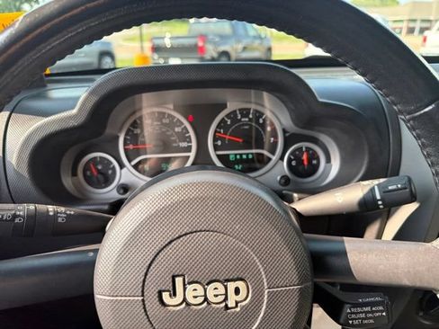 Used 2007 Jeep Wrangler Unlimited Sahara w/ Trailer Tow Group AWD/4WD image 47