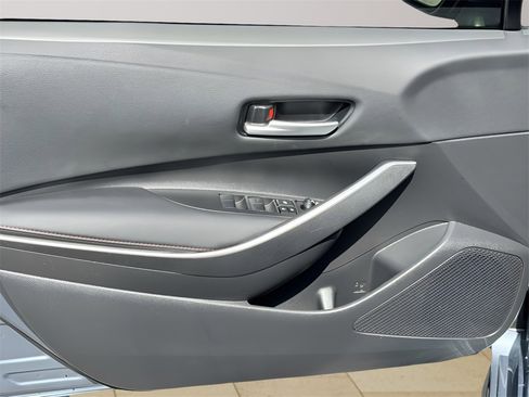 Used 2025 Toyota Corolla SE image 26