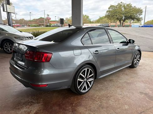 Used 2014 Volkswagen Jetta GLI FWD image 6