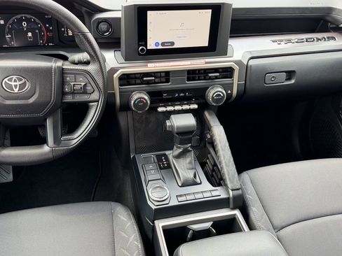Used 2026 Toyota Tacoma SR5 RWD image 17