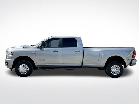 Used 2022 RAM 3500 Big Horn w/ Level B Equipment Group AWD/4WD image 8