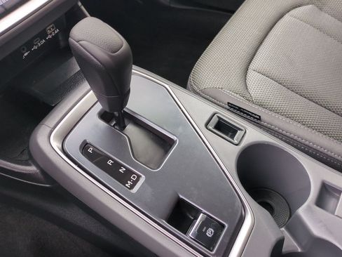 Used 2024 Subaru Crosstrek 2.0i Premium AWD/4WD image 18