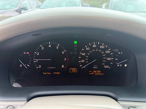 Used 2005 Lexus LS 430 RWD image 23