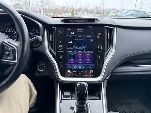 Used 2020 Subaru Outback Limited image 10