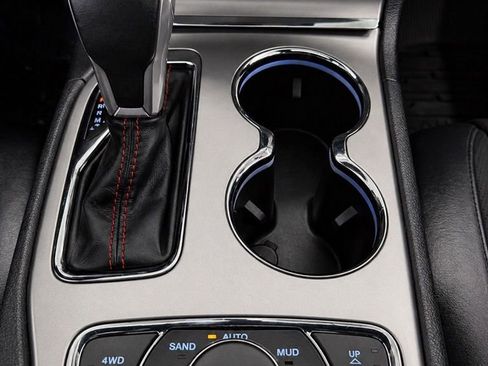 Used 2019 Jeep Grand Cherokee Trailhawk AWD/4WD image 23
