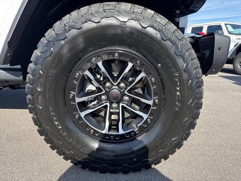 New 2026 Jeep Wrangler Rubicon AWD/4WD image 13