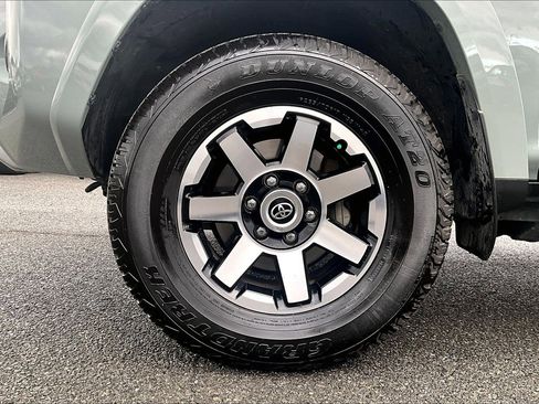 Used 2023 Toyota 4Runner TRD Off-Road Premium image 9