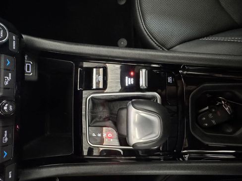 Used 2025 Jeep Compass Limited w/ Elite Group image 16