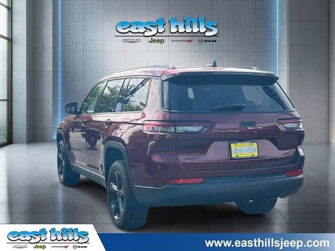 Certified 2025 Jeep Grand Cherokee L Altitude AWD/4WD image 4