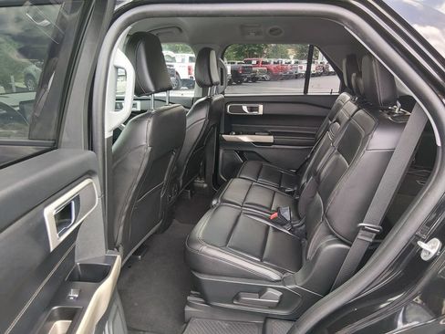 Certified 2023 Ford Explorer XLT w/ Equipment Group 202A AWD/4WD image 12