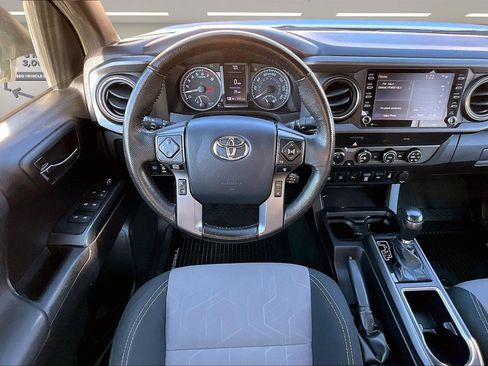 Used 2020 Toyota Tacoma TRD Sport Double Cab 5' Bed AT image 10