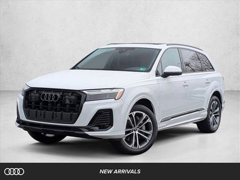Used 2025 Audi Q7 2.0T Premium w/ Convenience Plus Package image 1