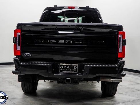 Used 2025 Ford F250 Platinum image 10