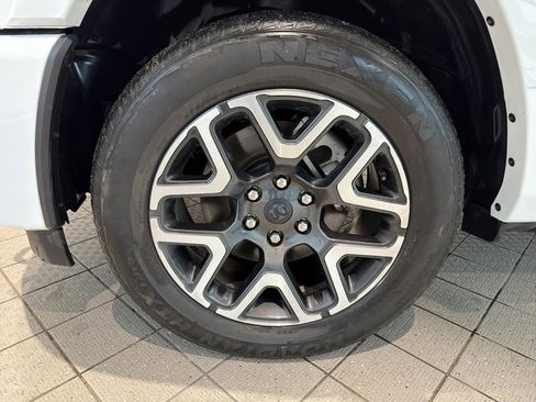 Used 2025 RAM 1500 Laramie w/ Laramie Southwest Edition image 8