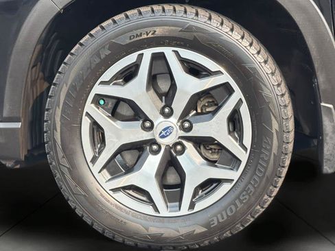 Used 2020 Subaru Forester Premium AWD/4WD image 11