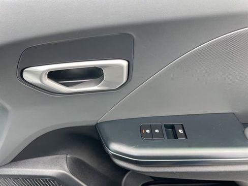 Certified 2025 Kia K4 FWD image 30