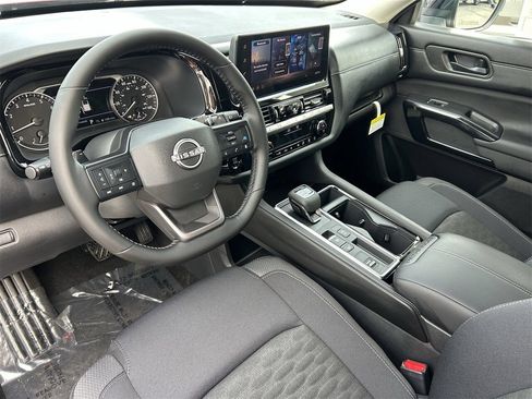 New 2026 Nissan Pathfinder SV FWD image 32