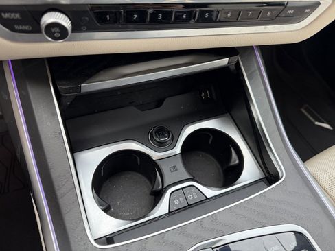 Used 2021 BMW X7 xDrive40i w/ M Sport Package image 24