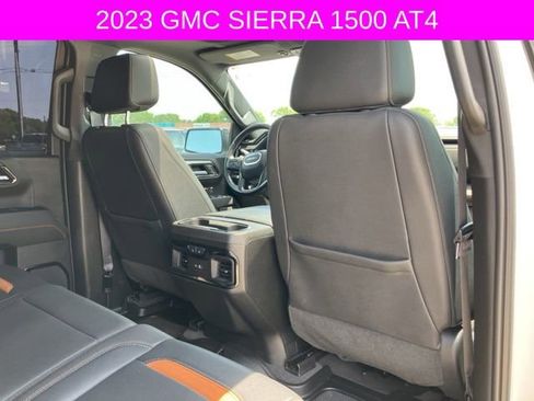 Used 2023 GMC Sierra 1500 AT4 w/ Technology Package AWD/4WD image 15