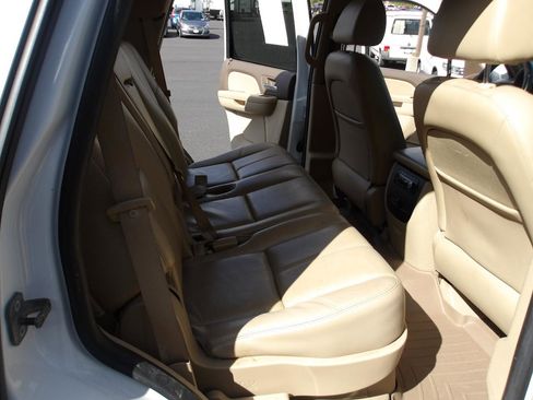 Used 2010 Chevrolet Tahoe 4WD Hybrid image 12