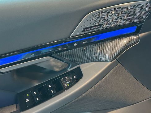 New 2027 BMW M5 Touring AWD/4WD image 13