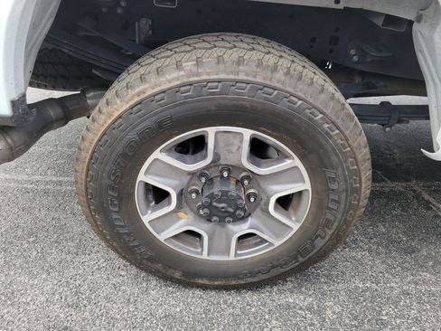 Used 2025 Ford F350 Lariat AWD/4WD image 6