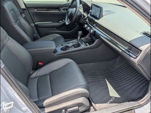 Certified 2024 Honda Civic Touring image 17