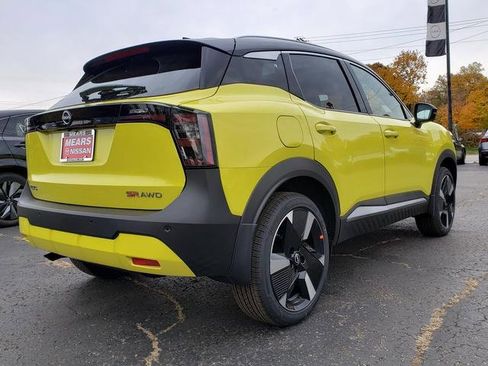 New 2026 Nissan Kicks SR image 7