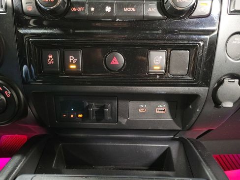 Used 2021 Nissan Titan PRO-4X w/ Pro-4x Utility Package image 16