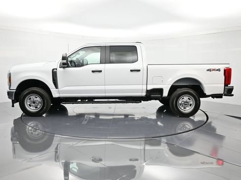 New 2026 Ford F250 XL w/ XL Chrome Package AWD/4WD image 8