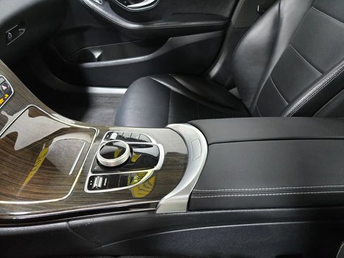 Used 2017 Mercedes-Benz C 300 4MATIC Sedan image 30