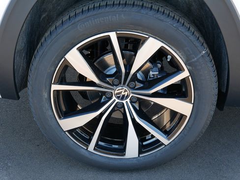 New 2026 Volkswagen Atlas SEL Premium R-Line AWD/4WD image 5