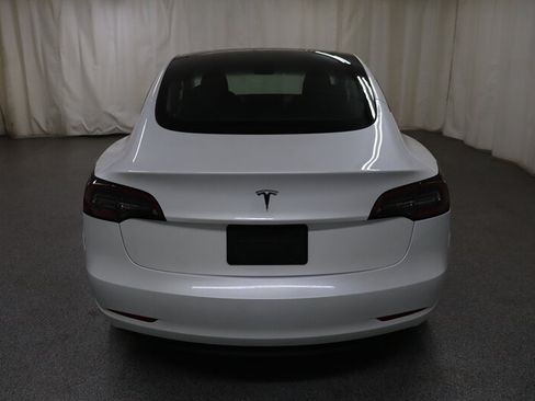 Used 2023 Tesla Model 3 Standard Range RWD image 5