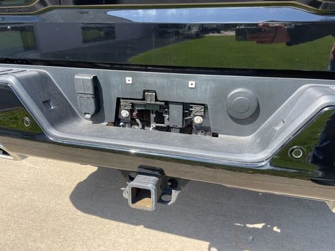 Used 2023 GMC Sierra 1500 AT4 AWD/4WD image 16