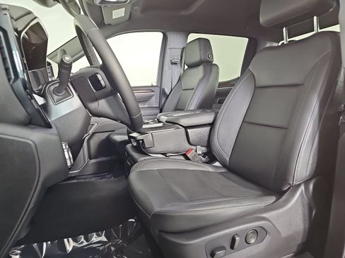 Used 2026 GMC Sierra 1500 SLT RWD image 12