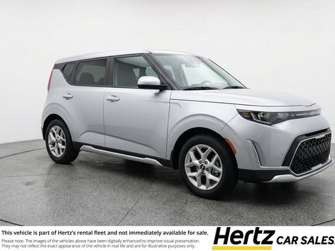Used 2025 Kia Soul LX w/ LX Technology Package FWD image 1