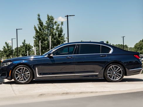 Used 2020 BMW 750i xDrive w/ Autobahn Package AWD/4WD image 6