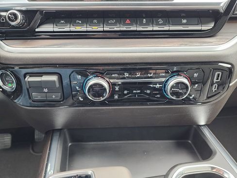 New 2026 GMC Sierra 1500 SLT w/ SLT Premium Plus Package AWD/4WD image 28